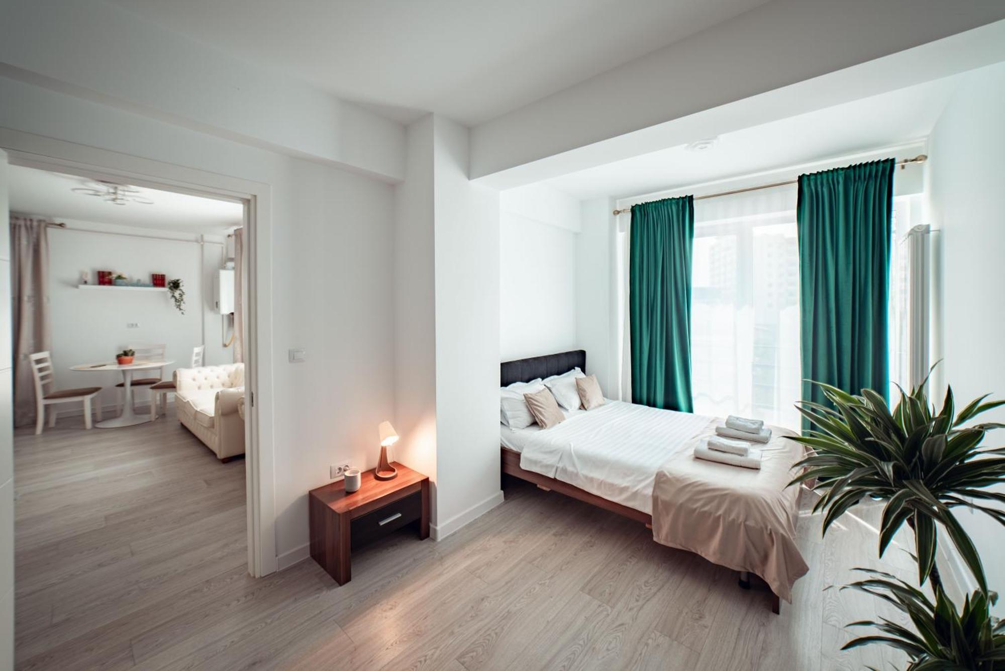 Palace Of Culture & Palas Mall Collection Suites & Studios Яш Екстериор снимка