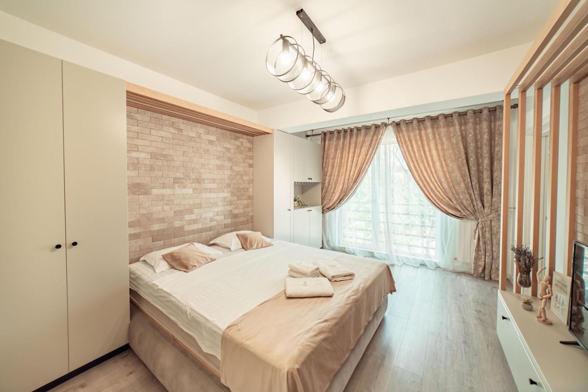 Palace Of Culture & Palas Mall Collection Suites & Studios Яш Екстериор снимка